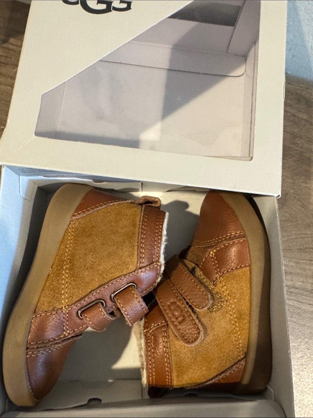 UGG Men's Chukka Boots in Tan and Brown Suede